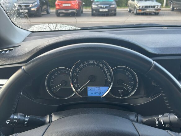 2015 Toyota Corolla XI (E160, E170, E180), серый, 1500000 рублей - вид 10