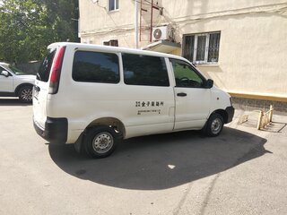 1999 Toyota Town Ace III, белый, 700000 рублей, вид 4
