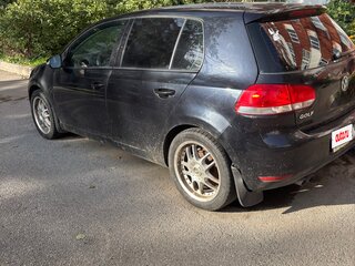 2010 Volkswagen Golf VI, чёрный, 650000 рублей, вид 3