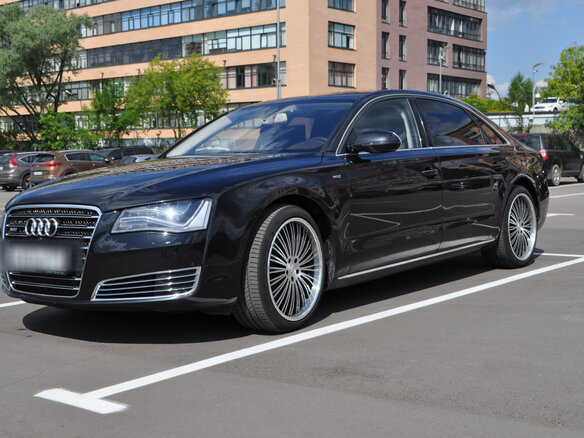 2012 Audi A8 Long III (D4), чёрный