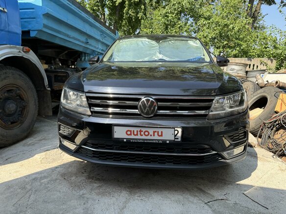 2021 Volkswagen Tiguan Allspace II, чёрный, 3000000 рублей - вид 1