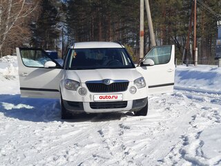 2012 Skoda Yeti I, белый, 900000 рублей, вид 2