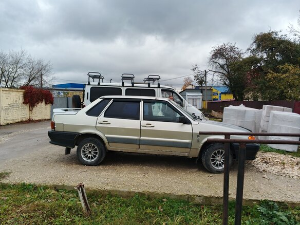 2005 Lada (ВАЗ) 2115, серебристый, 130000 рублей - вид 1