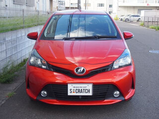 2015 Toyota Vitz III (XP130) Рестайлинг, пурпурный, 760000 рублей, вид 3