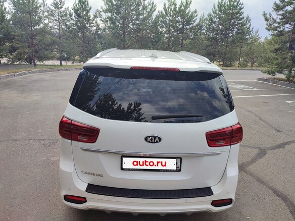 2020 Kia Carnival III, белый, 3700000 рублей - вид 5