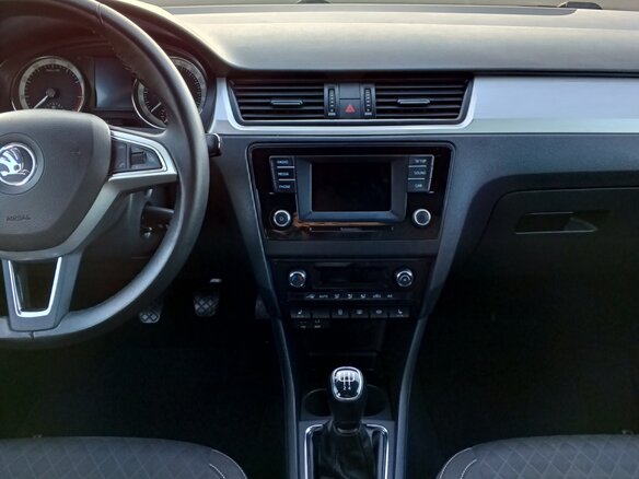 2017 Skoda Rapid I, красный, 1000000 рублей - вид 10