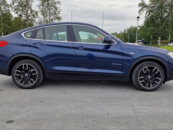 2016 BMW X4 30d I (F26), синий, 4000000 рублей - вид 3