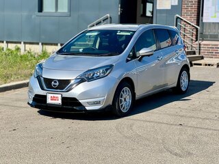 2017 Nissan Note II Рестайлинг, серый, 950000 рублей, вид 1