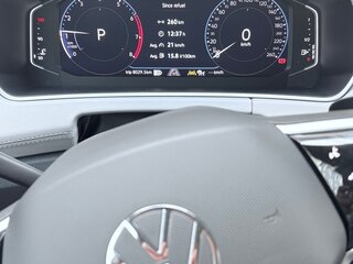 2023 Volkswagen Tayron X I Рестайлинг, красный, 3790000 рублей, вид 4