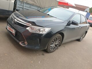 2016 Toyota Camry VII (XV50) Рестайлинг, чёрный, 2500000 рублей, вид 2