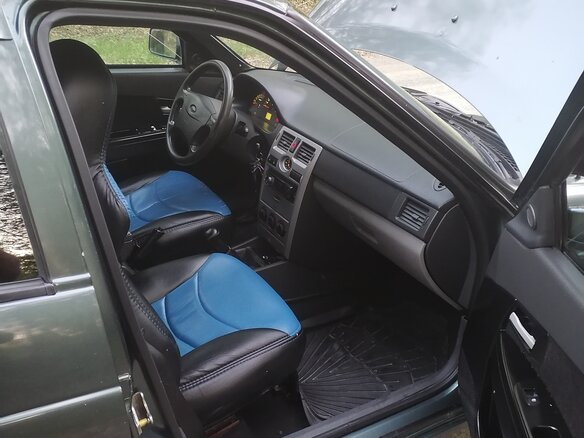 2009 Lada (ВАЗ) Priora I, зелёный, 280000 рублей - вид 4