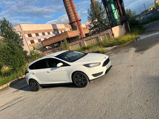 2016 Ford Focus III Рестайлинг, белый, 800000 рублей, вид 5