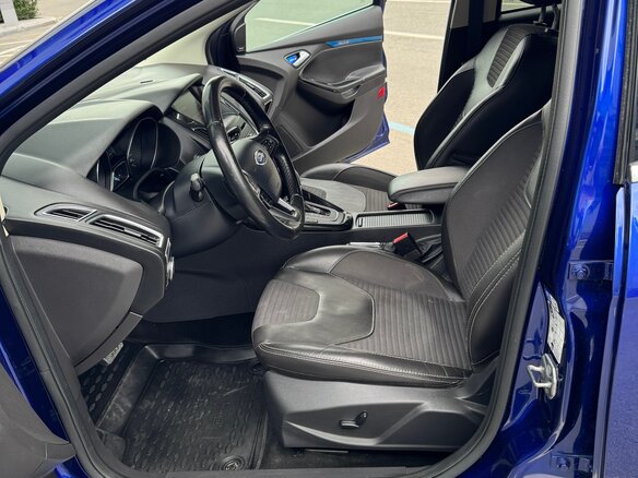 2015 Ford Focus III Рестайлинг, синий, 1520000 рублей - вид 10
