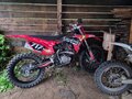 2022 BSE Z4, красный, 125000 рублей - вид 1