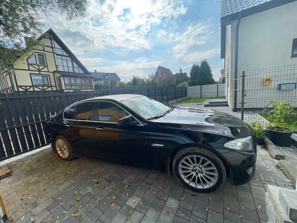 2011 BMW 5 серии 523i VI (F10/F11/F07), чёрный, 1480000 рублей - вид 4