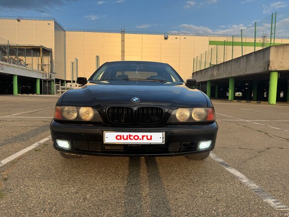 1999 BMW 5 серии 520i IV (E39), чёрный, 640000 рублей