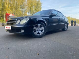 2004 Mercedes-Benz E-Класс 200 III (W211, S211), чёрный, 950000 рублей, вид 1