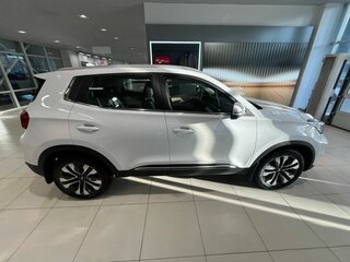 2023 Chery Tiggo 4 Pro I Рестайлинг, белый, 1879000 рублей, вид 4