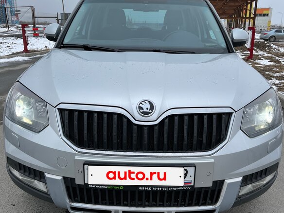 2014 Skoda Yeti I Рестайлинг, серебристый, 950000 рублей - вид 2