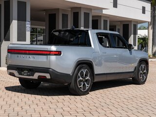 2024 Rivian R1T QM Large, серебристый, 11819962 рублей, вид 4