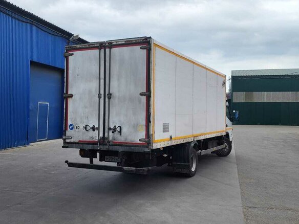 2012 Fuso (Mitsubishi) Canter, белый, 1800000 рублей - вид 4