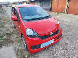 2016 Daihatsu Mira e:S I Рестайлинг, красный, 630000 рублей, вид 1
