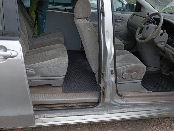 1999 Mazda MPV II (LW), серебристый, 310000 рублей - вид 13