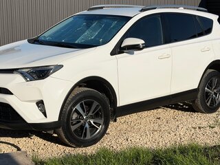 2018 Toyota RAV4 IV (XA40) Рестайлинг, белый, 2300000 рублей, вид 1