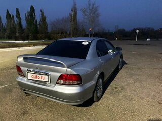 2004 Mitsubishi Galant VIII Рестайлинг, серебристый, 300000 рублей, вид 3