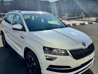 2023 Skoda Karoq DSG7 I, белый, 2700000 рублей, вид 3