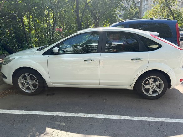 2010 Ford Focus II Рестайлинг, белый, 585000 рублей - вид 18