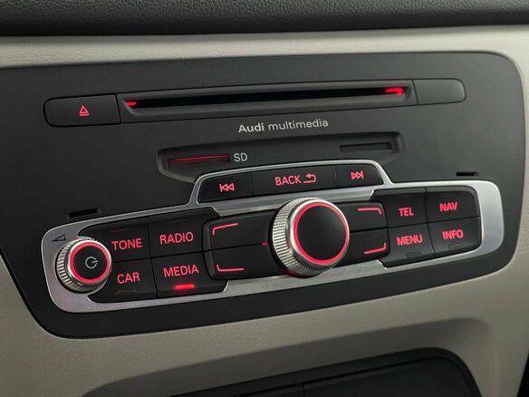 2014 Audi Q3 I (8U), белый, 1599000 рублей - вид 14