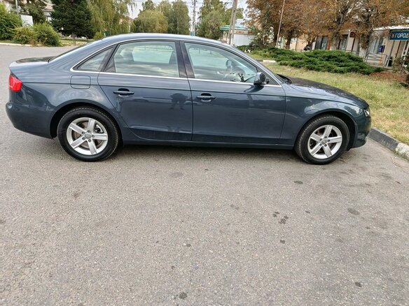 2011 Audi A4 IV (B8), серый, 1700000 рублей - вид 7
