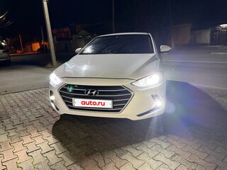 2016 Hyundai Elantra VI (AD), белый, 1100000 рублей, вид 2