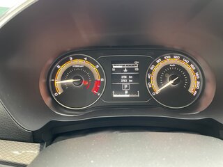 2024 Lada (ВАЗ) Vesta I Рестайлинг (NG), белый, 1400000 рублей, вид 2