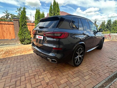 2019 BMW X5 M50d IV (G05/G18), серый, 5850000 рублей, вид 3