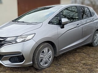 2018 Honda Fit III Рестайлинг, серый, 1250000 рублей, вид 1