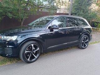 2017 Audi Q7 II (4M), чёрный, 4500000 рублей, вид 3
