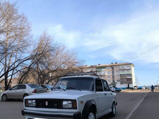 2008 Lada (ВАЗ) 2105, белый, 240000 рублей, вид 1