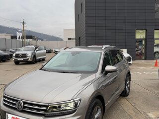2019 Volkswagen Tiguan II, серебристый, 2850000 рублей, вид 1