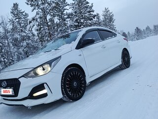 2018 Hyundai Solaris II, белый, 1200000 рублей, вид 1