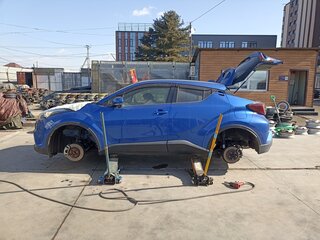 2018 Toyota C-HR I, синий, 2350000 рублей, вид 4
