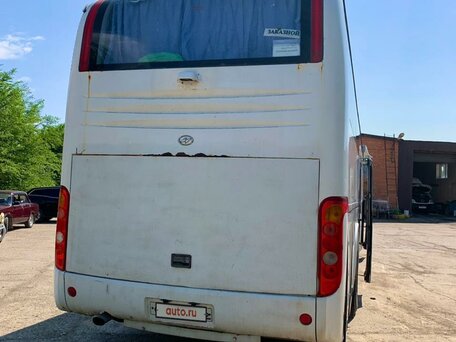 2010 Higer KLQ 6109, белый, 2100000 рублей, вид 4