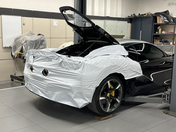 2021 Ferrari SF90 Stradale, чёрный, 34476000 рублей - вид 16