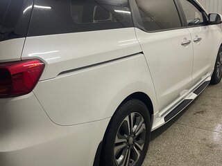 2019 Kia Carnival III, белый, 3950000 рублей, вид 3
