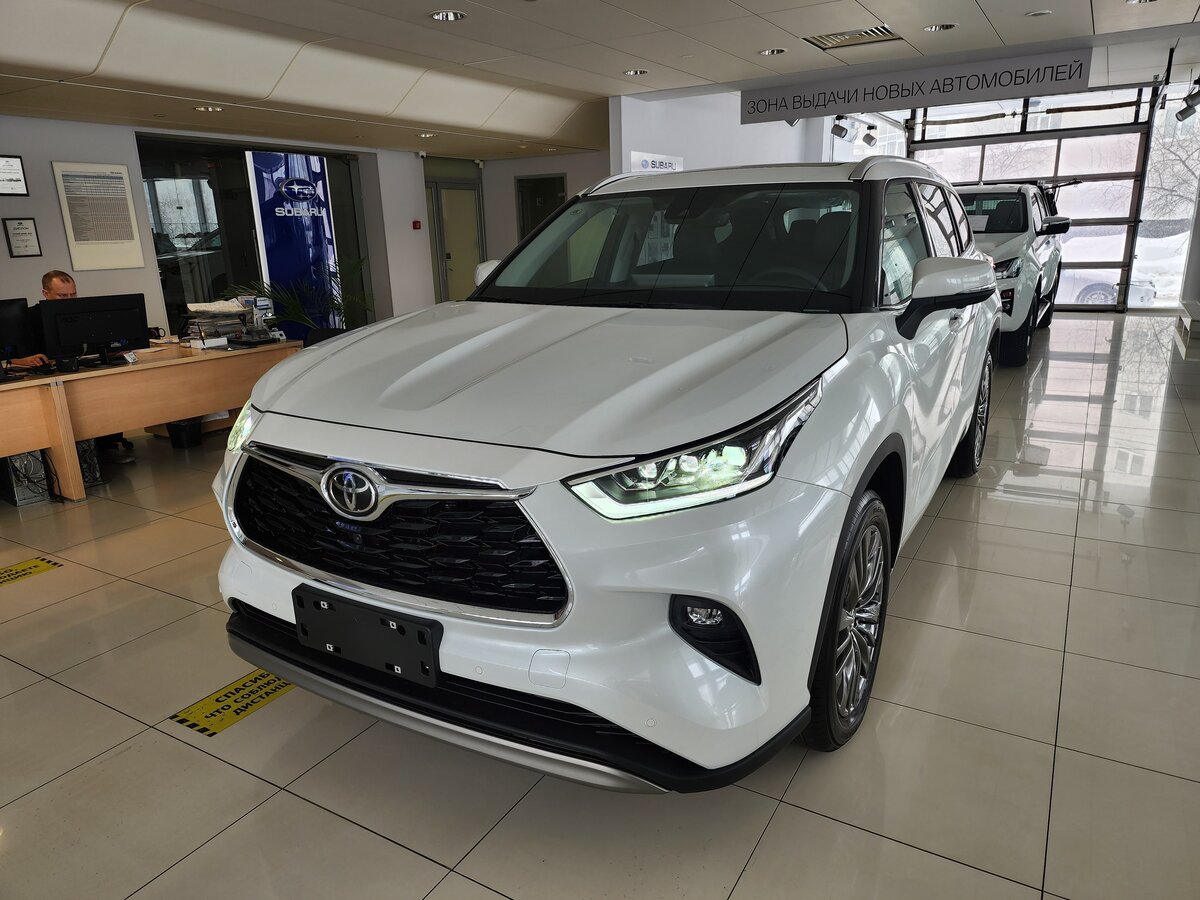 Открыть фотографии: Toyota Highlander IV (XU70)