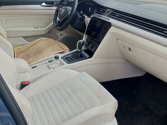 2018 Volkswagen Passat DSG7 B8, голубой, 2450000 рублей - вид 6