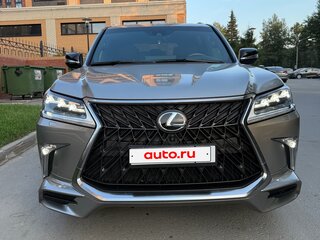 2017 Lexus LX 570 III Рестайлинг 2, серый, 8950000 рублей, вид 4