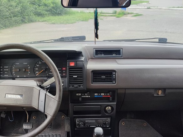 1988 Nissan Sunny N13, жёлтый, 190000 рублей - вид 5