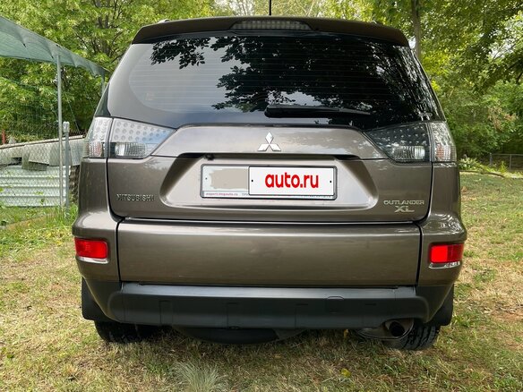 2012 Mitsubishi Outlander II Рестайлинг, коричневый, 1390000 рублей - вид 6